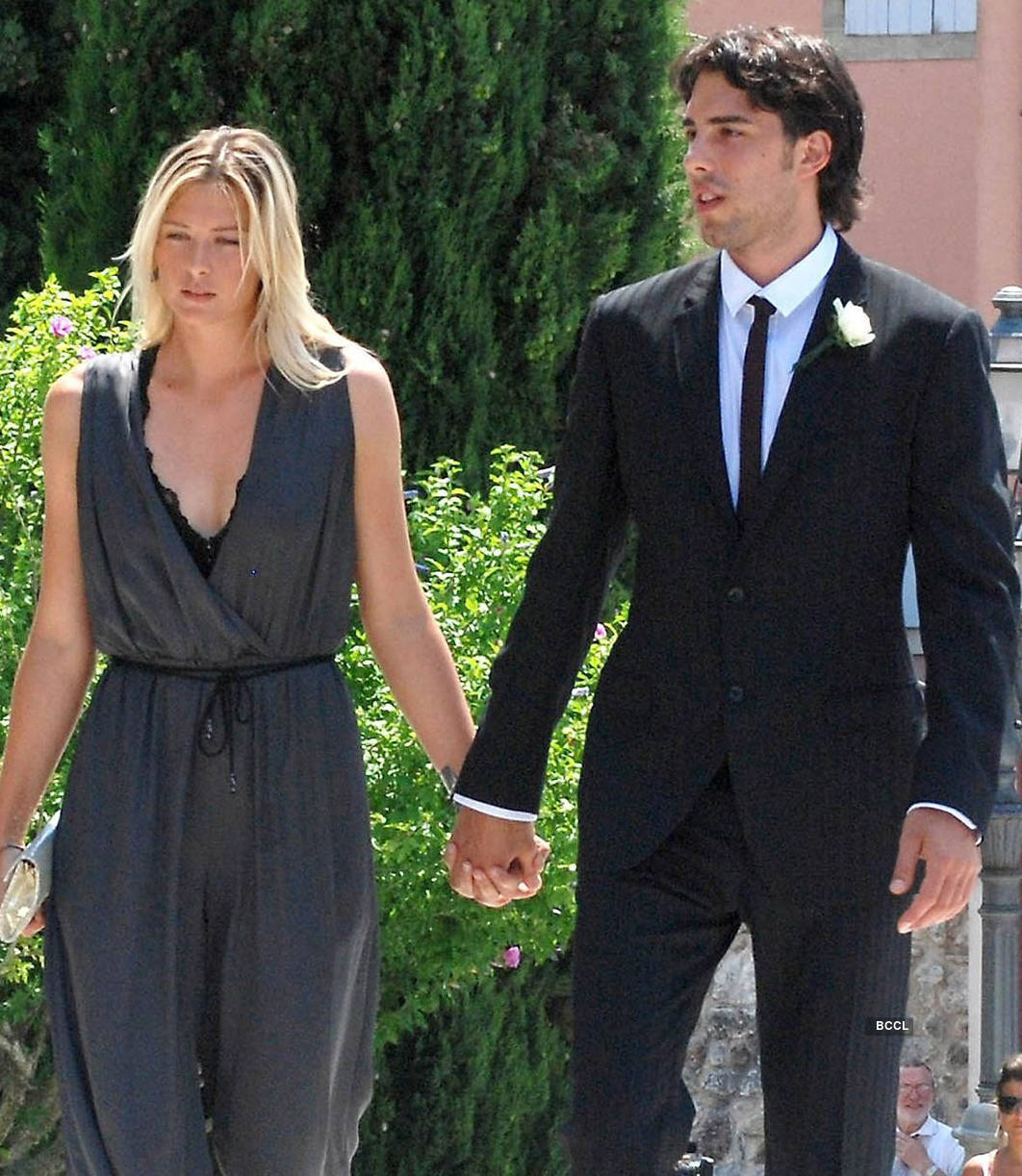 开云APP-重要助攻引爆全场！，莎拉波娃意外战胜湖人赢得满堂喝彩的简单介绍