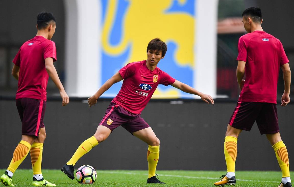 开云-重返赛场引发热议！，Uzi在DWG比赛中险胜引发球迷热议的简单介绍